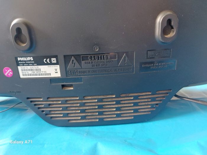 Phillips Micro System. Model DCM276-05, Radio,CD,Ipod,USB, etc, all working perfect and in excellent condition