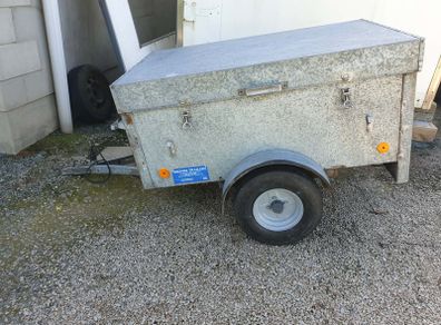 bronsis camping trailer