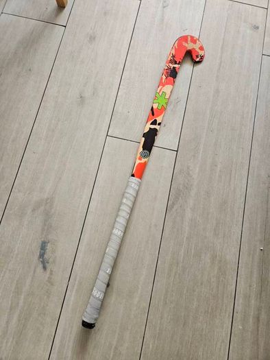36.5" Osaka pro bow 50% carbon hockey stick