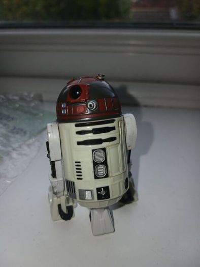 Star Wars 3.75" R2-T7 Astromech Droid
