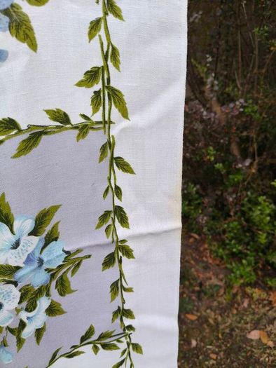 Dunmoy Irish Vintage Tablecloth