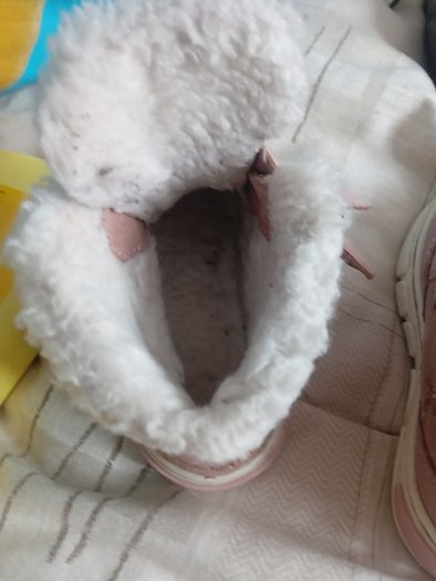 Girls boots