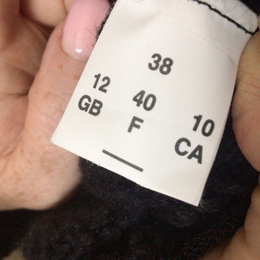 Lecomte Ladies Black wool blend stylish jumper size 12 price includes postage