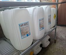 Empty 20l Drums x 17