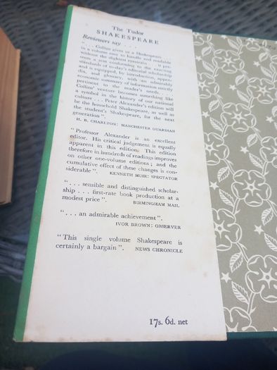 Shakespeare, 2 1960s hardbacks, D18 post 8e