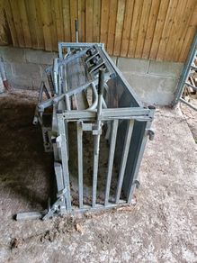 Sheep turn over/ rollover crate