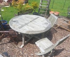 garden furniture  3 chairs and table