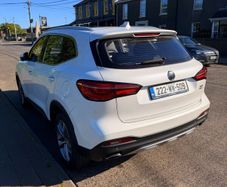 MG HS plug in - Exclusive trim, Panoramic Roof