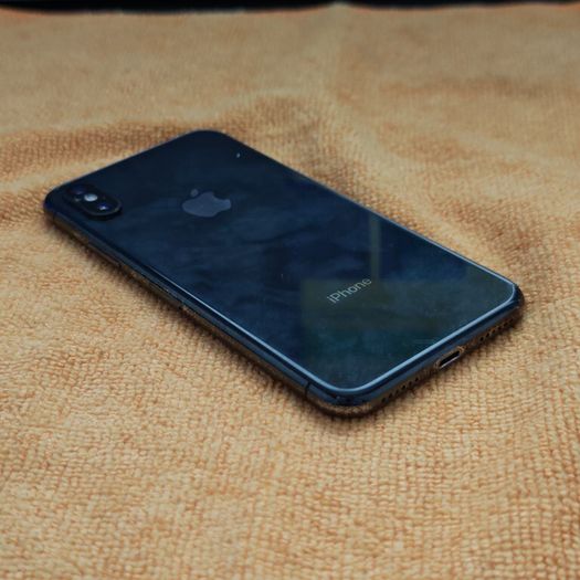 iPhone X - Read Description