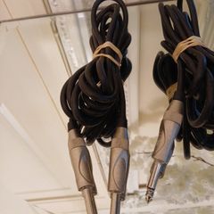 Speaker cables