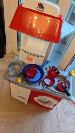 Little kitchen