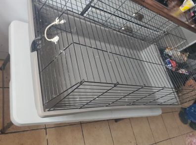 rabbit cage plus table