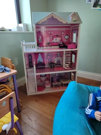 Dolls House + Furniture