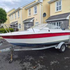 17ft Speedboat with trailer