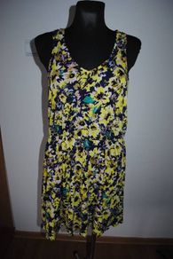 H&M summer floral dress size UK14 EU42 Postage included