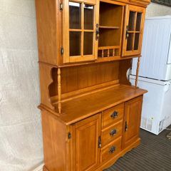 Kitchen cabinet