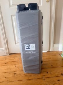 travel cot