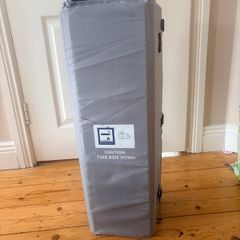 travel cot