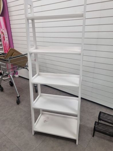 Slat wall and accessories