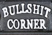 Bullsht corner  Small  Cast Iron  D6135