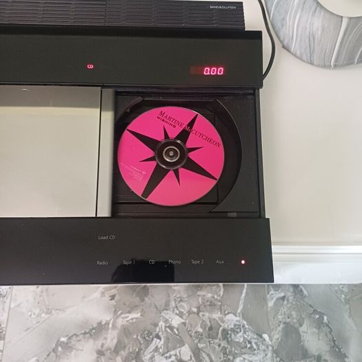 Stunning Vintage iconic Bang and Olufsen Beocenter 8000 System High power Amplifier CD player Tuner And Tape Recorder with Dolby HX Pro Stunning condition a real Timeless center piece