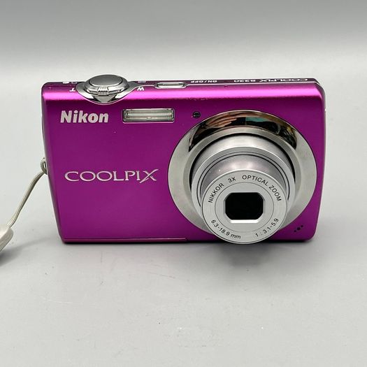 Nikon Coolpix S220 10MP Digital Camera Pink - Nr Mint - Full Kit
