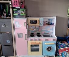 play kitchen
