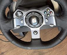 Logitech G920 with shifter box for everything mint condition