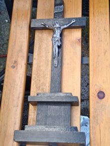 Vintage/Antique Metal Cross/Timber