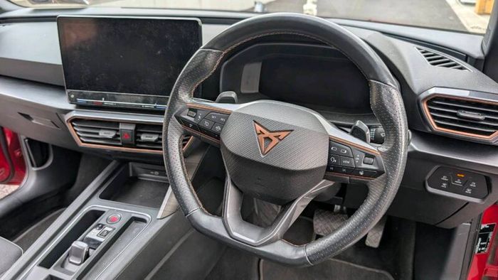 Cupra Leon 2023 Hatchback 1.5 eTSI mild-hybrid