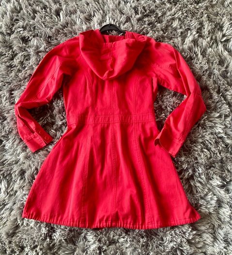 Sasha red jacket