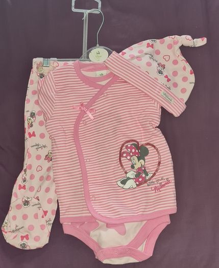 Minnie Mouse 4 Piece Set. 6-9 Months. New