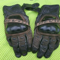 Rev It gloves