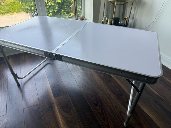 Camping table
