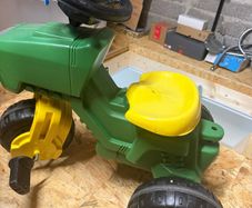 John Deere ride on tractor