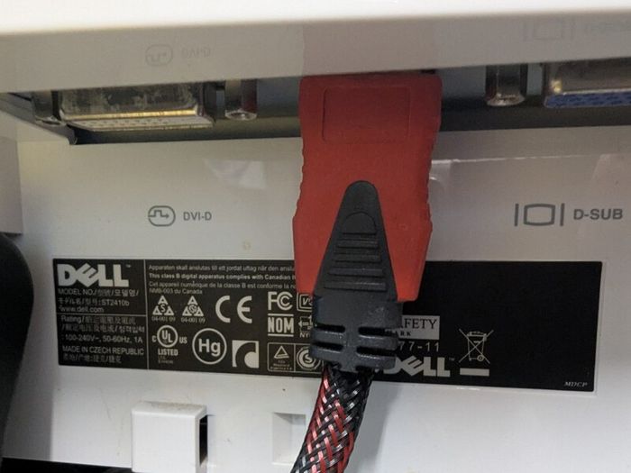 Dell 24" st2410b monitor