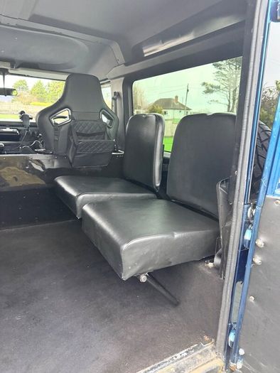 Land Rover Defender 1988