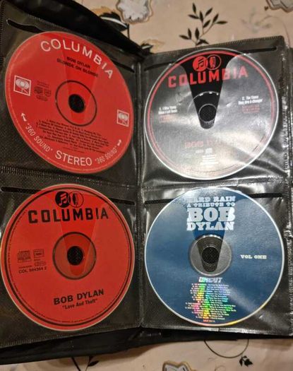 80 CD + Case. All CD's in perfect playable condition.