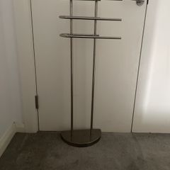 Towel rack free standing three tier approx 160cm high