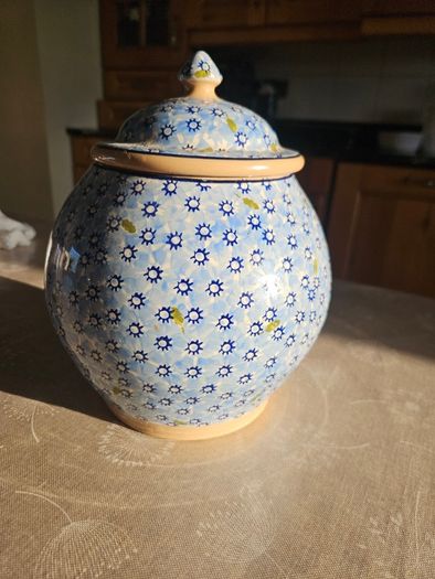 Nicholas Mosse pottery cookie jar