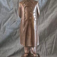 vintage bronze statue of chairman mao.