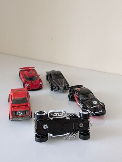 Hot Wheels Die-cast Car Collection - Set of 5