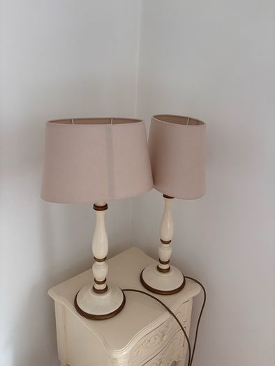 Pair of Distressed Off-White/Wood Table Lamps