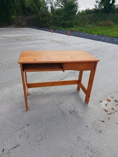 computer desk