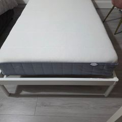 single bed Ikea