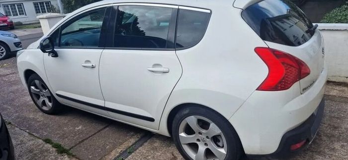 2013 Peugeot 3008