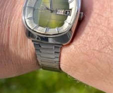 Enicar 340 fantasy green dial
