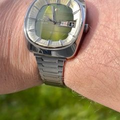 Enicar 340 fantasy green dial