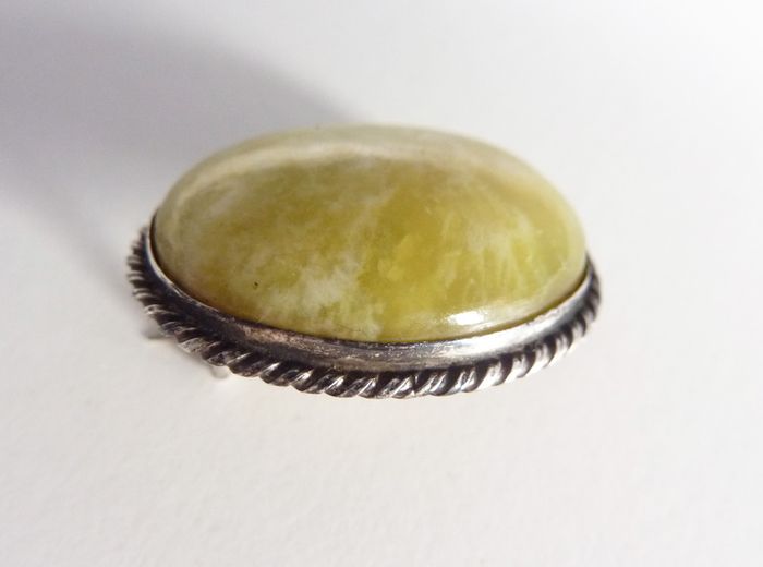 Sterling silver vintage / antique Iona marble Scottish brooch