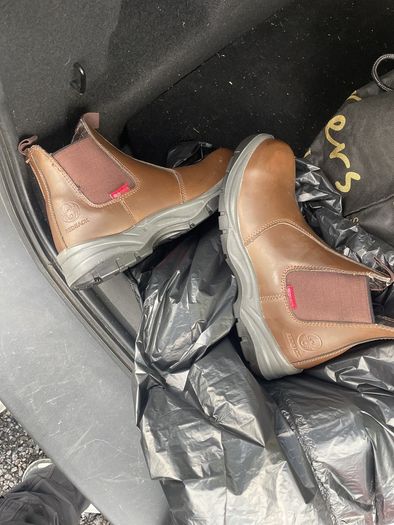 Genuine red back work boots steel toe